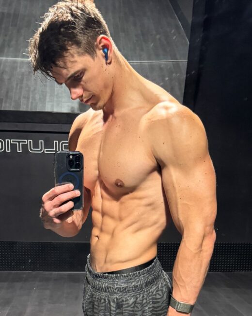 Kevin Hejnas – Shirtless Celebs